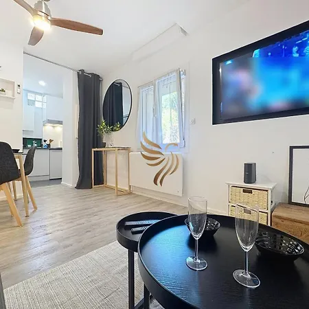 L'atelier – Parking&beaches 15 Min Walk Apartment Cannes