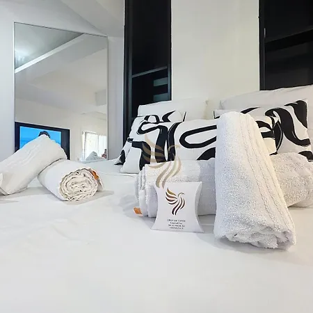 Apartment L'atelier – Parking&beaches 15 Min Walk