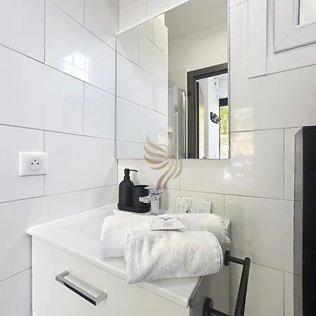 L'atelier - Parking & Beaches 15 Min Walk Daire